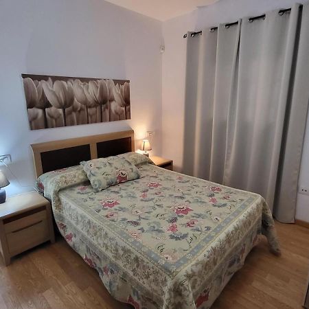 Casa Matele 2 Bed Apt Арона Екстериор снимка