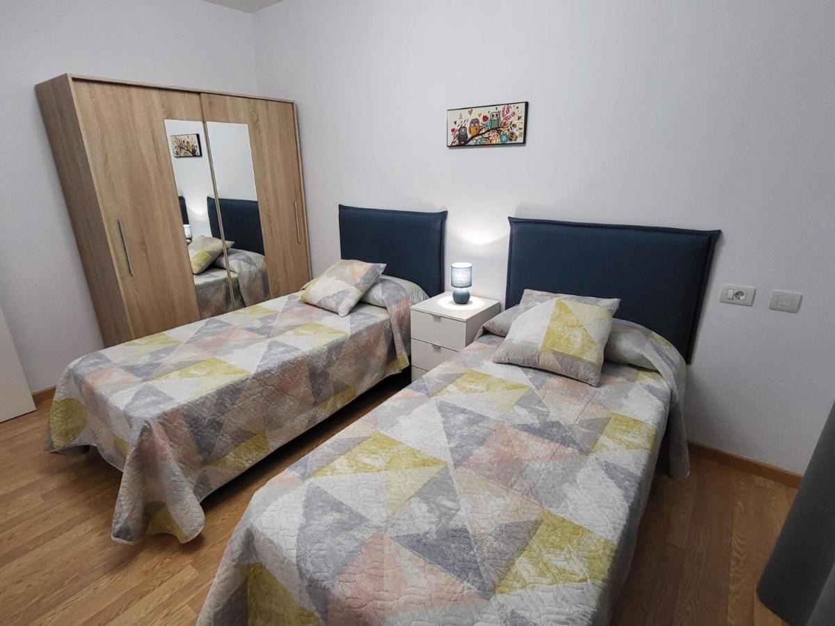 Casa Matele 2 Bed Apt Арона Екстериор снимка