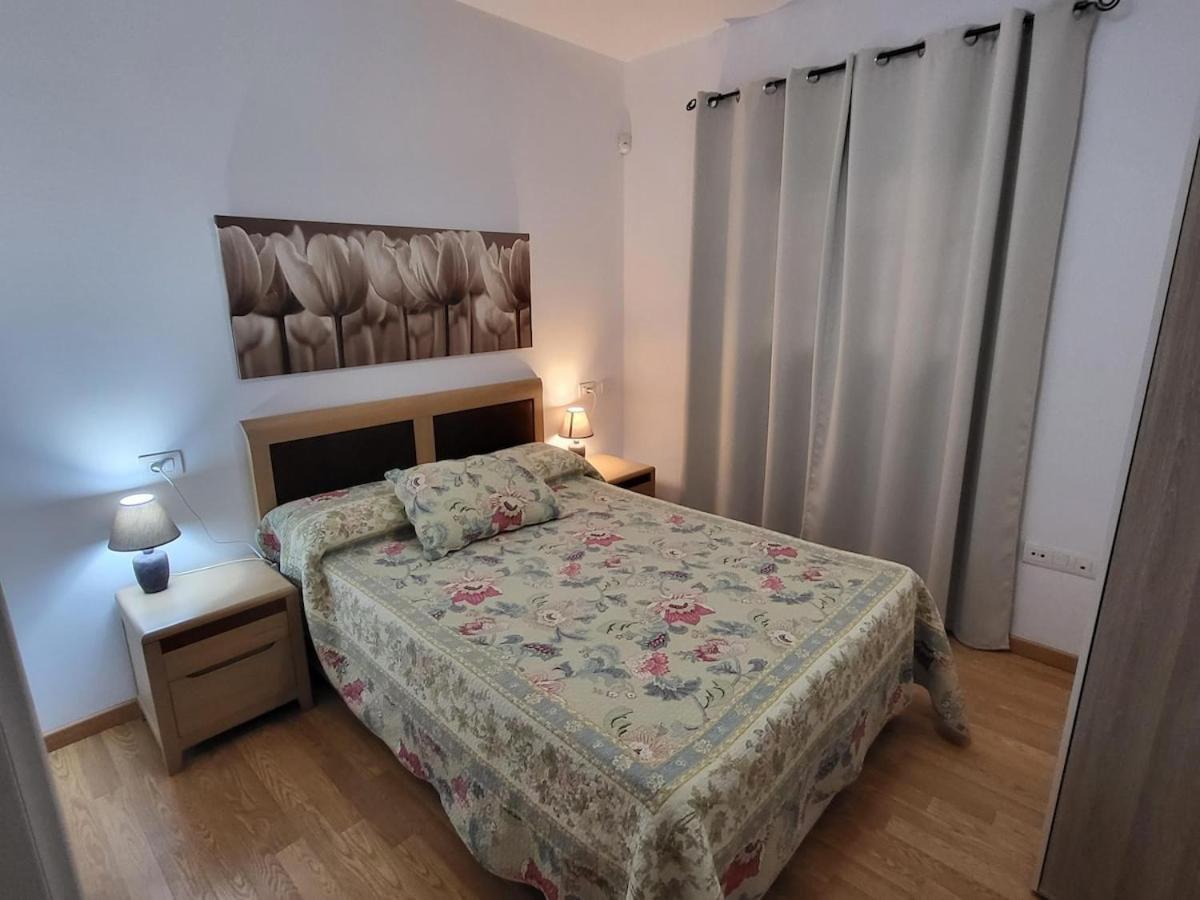 Casa Matele 2 Bed Apt Арона Екстериор снимка